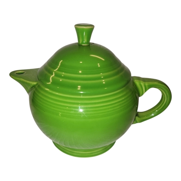 Fiestaware Other - FIESTAWARE SHAMROCK 2 cup tea pot